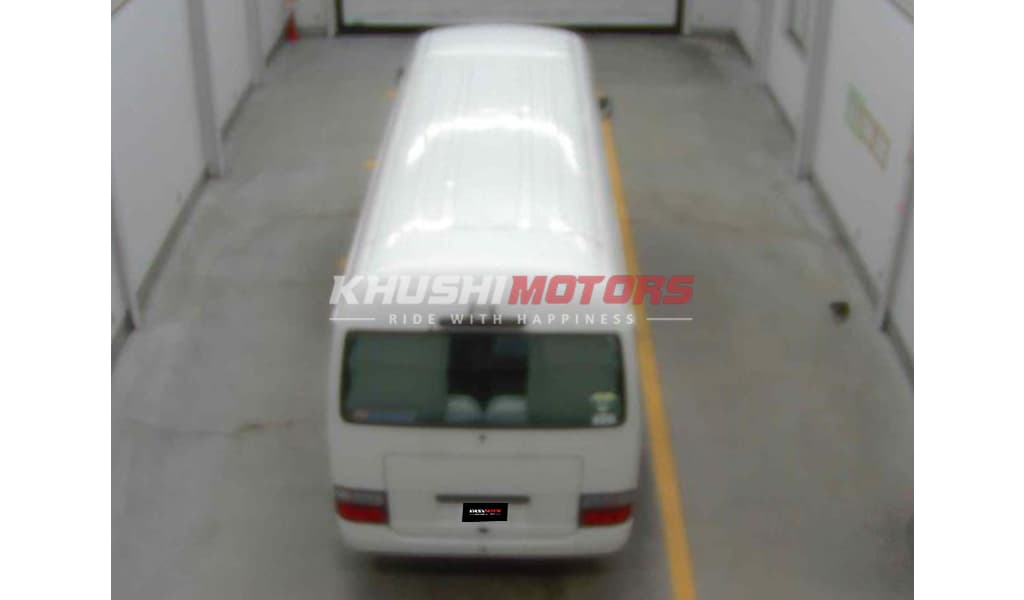 2004 Hino Liesse image-3