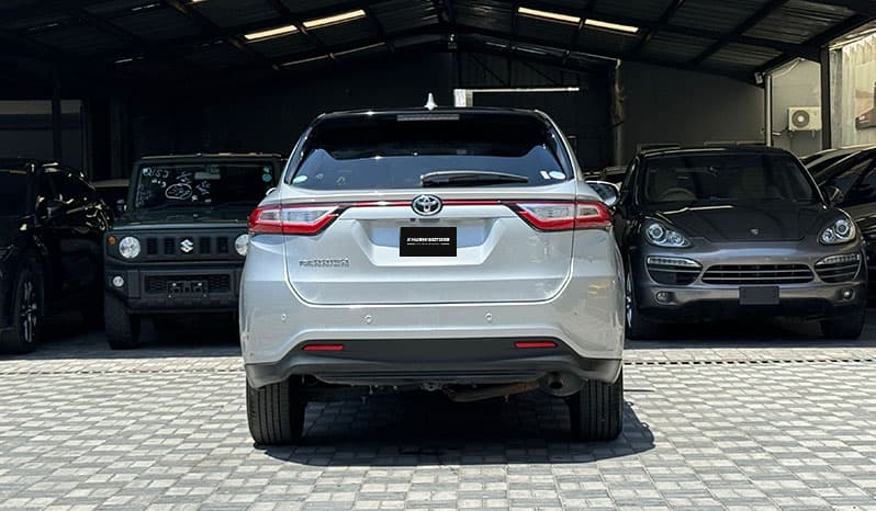 2018 Toyota Harrier image-19