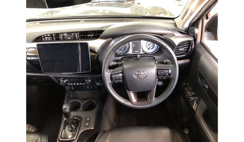 2021 Toyota Hilux image-6