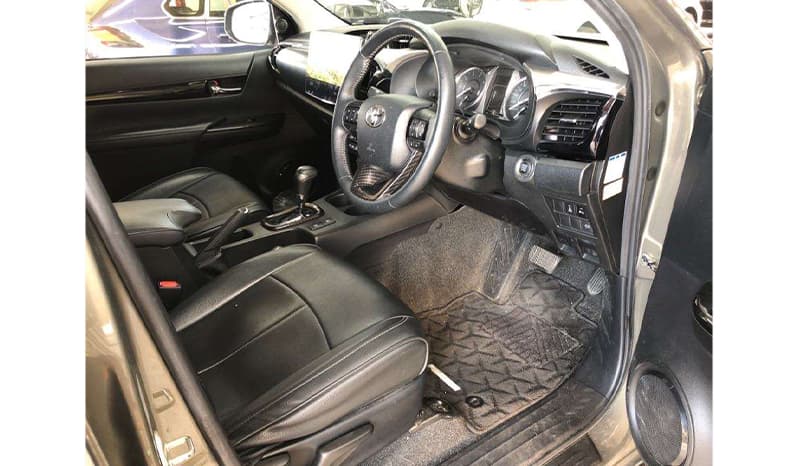 2021 Toyota Hilux image-7
