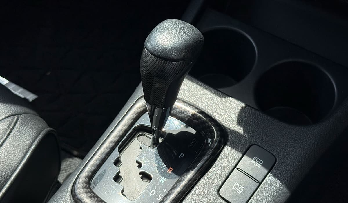 2021 Toyota Hilux image-11