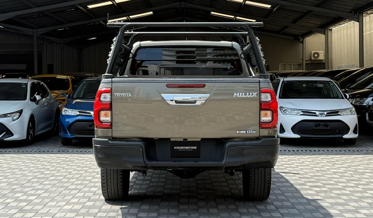 2021 Toyota Hilux image-15
