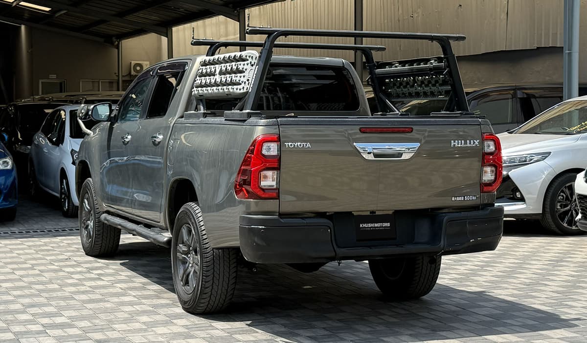 2021 Toyota Hilux image-16