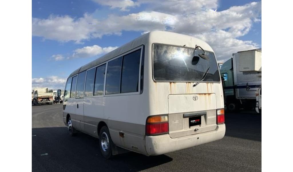 2003 Toyota Coaster image-2