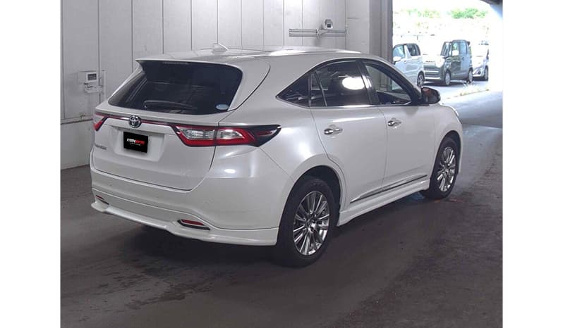 2018 Toyota Harrier image-3