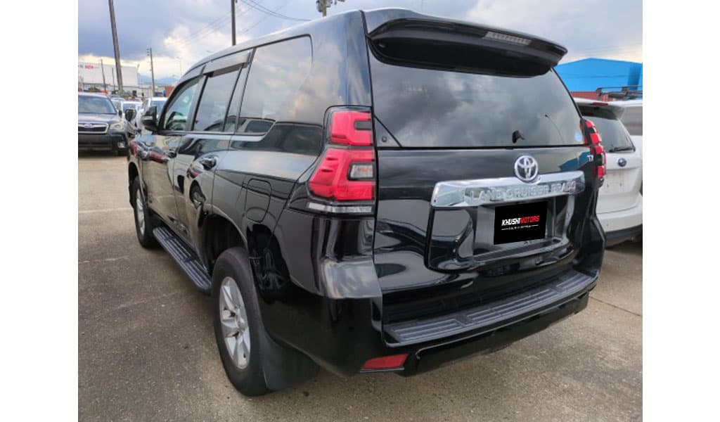 2018 Toyota Land Cruiser Prado image-3