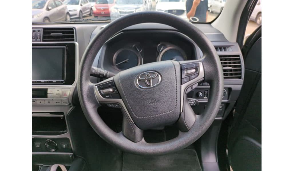 2018 Toyota Land Cruiser Prado image-5