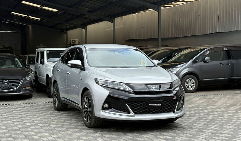 2018 Toyota Harrier image-1