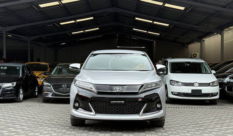 2018 Toyota Harrier image-9