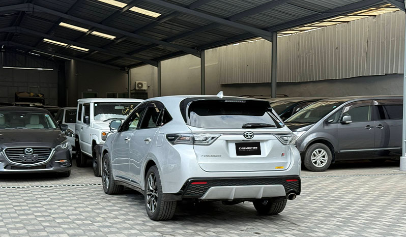 2018 Toyota Harrier image-11