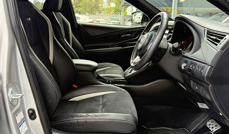 2018 Toyota Harrier image-13
