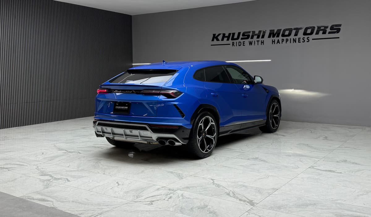 2020 Lamborghini Urus image-6