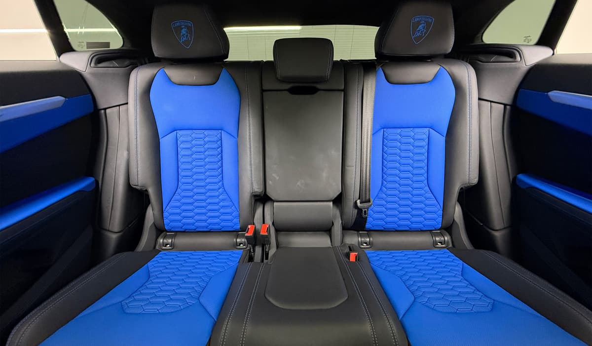 2020 Lamborghini Urus image-9