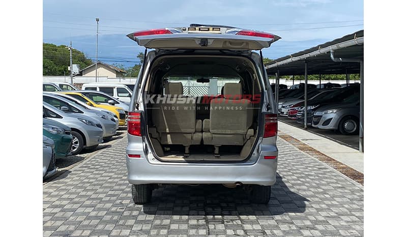 2006 Toyota Alphard image-2