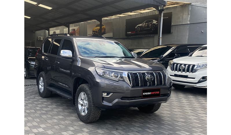 2018 Toyota Land Cruiser Prado image-2