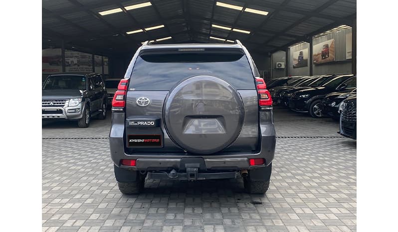 2018 Toyota Land Cruiser Prado image-3