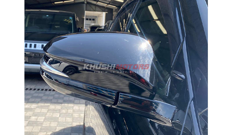 2017 Toyota Harrier image-5