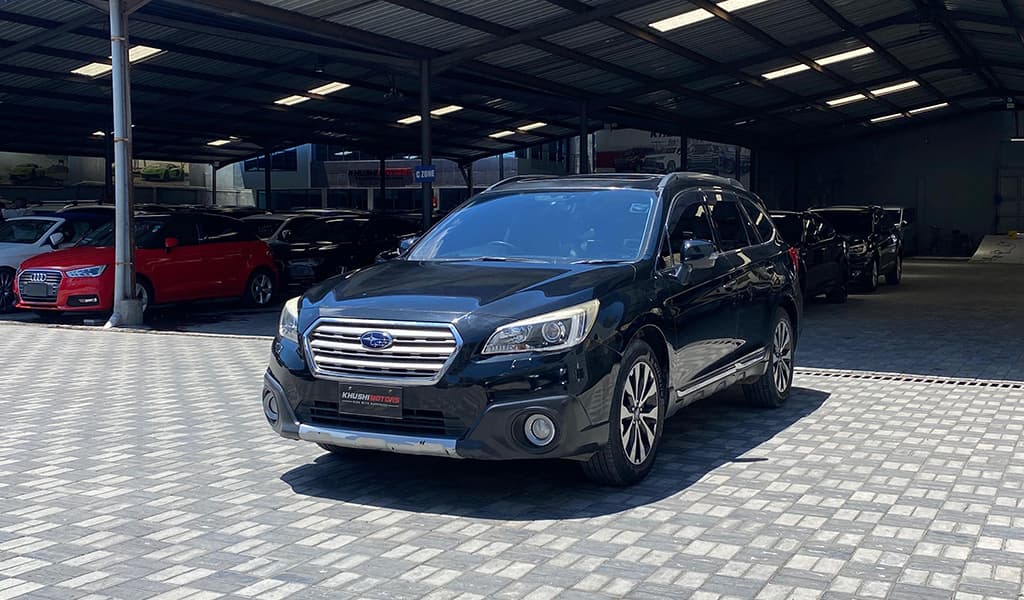 2015 Subaru Outback image-9