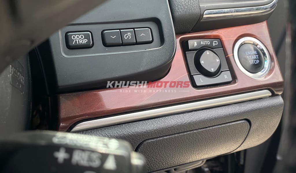 2014 Toyota Crown image-8