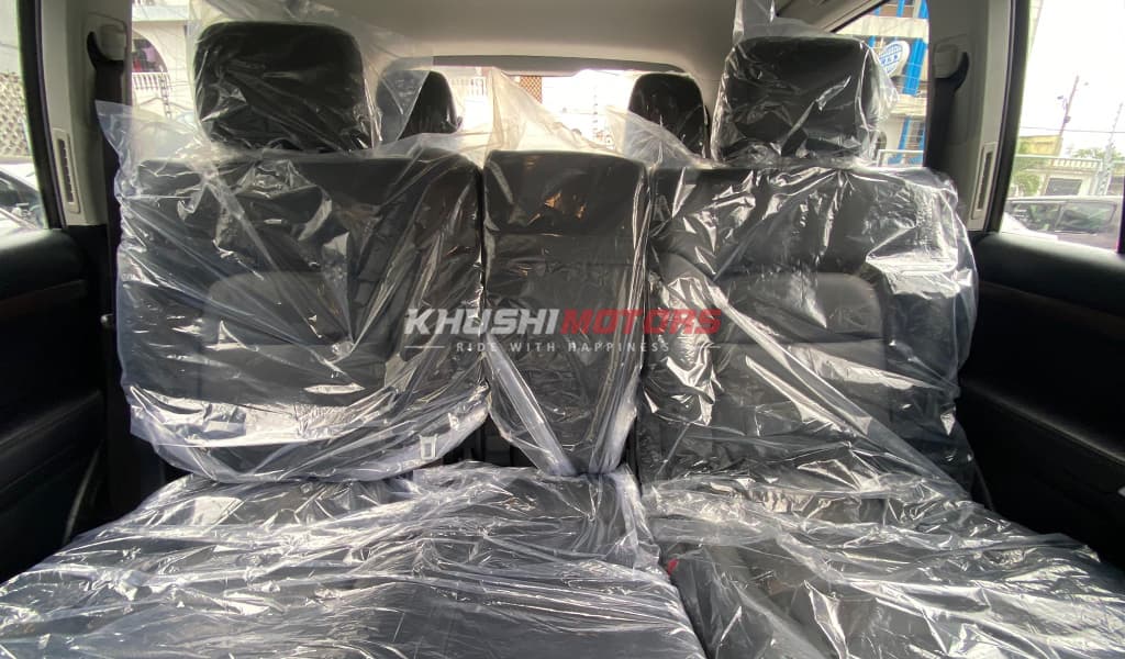 2017 Toyota Land Cruiser image-12
