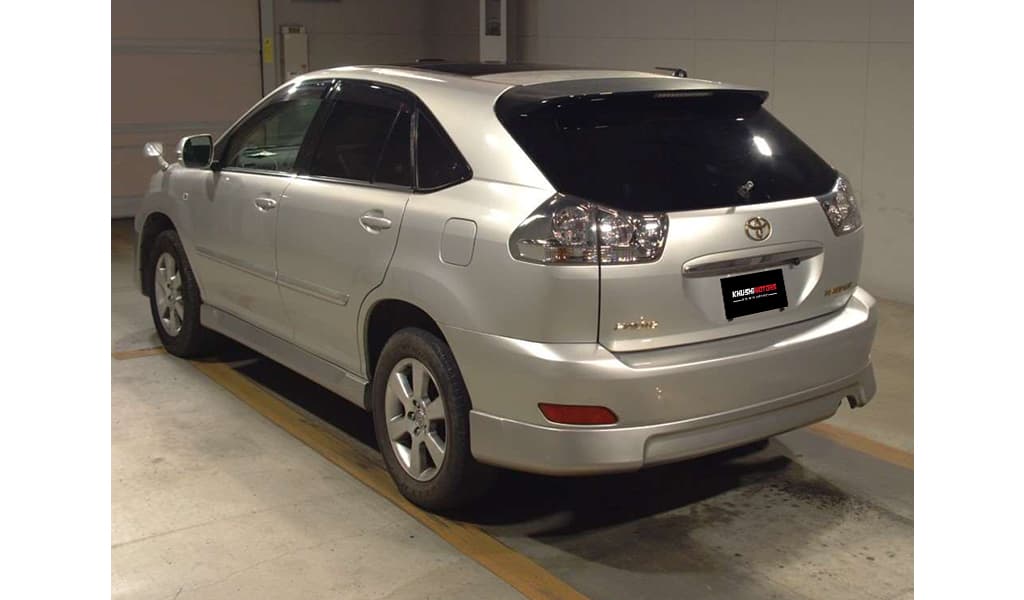 2004 Toyota Harrier image-4