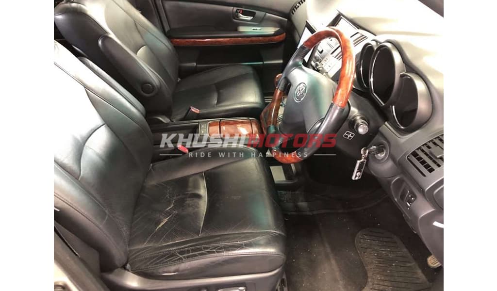 2004 Toyota Harrier image-6