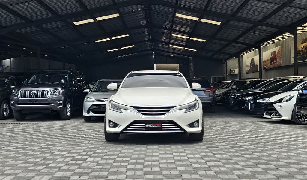 2016 Toyota Mark X image-2