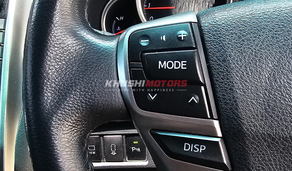 2016 Toyota Mark X image-9