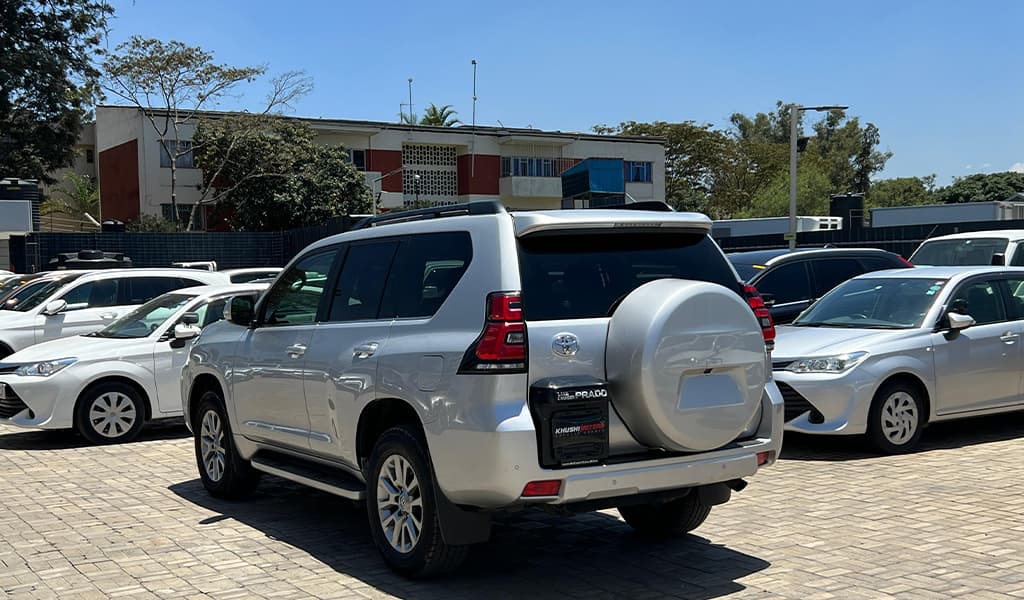 2018 Toyota Land Cruiser Prado image-4