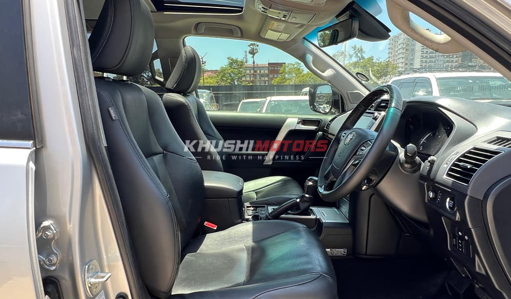 2018 Toyota Land Cruiser Prado image-7