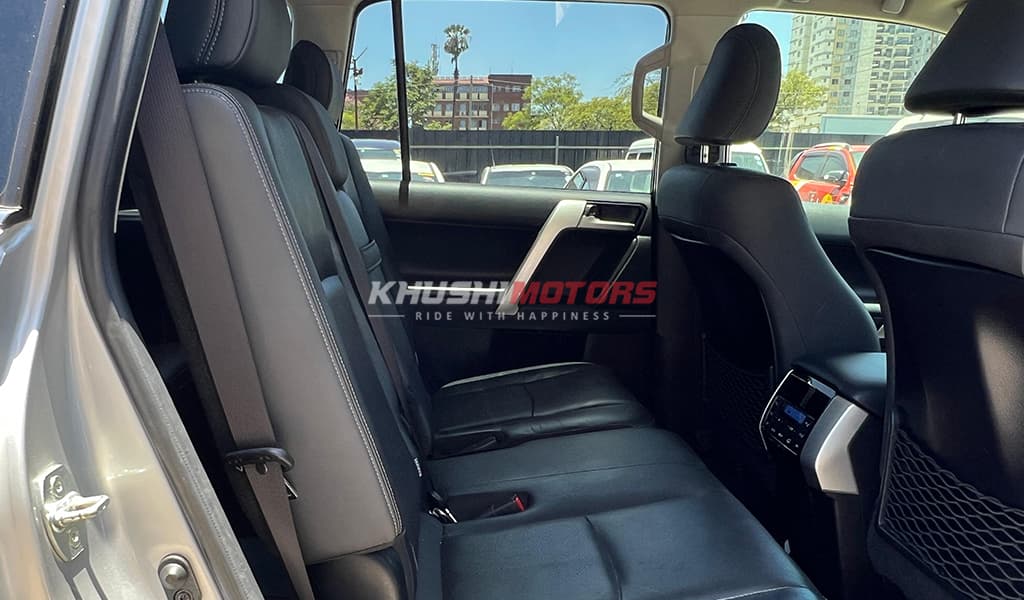 2018 Toyota Land Cruiser Prado image-13