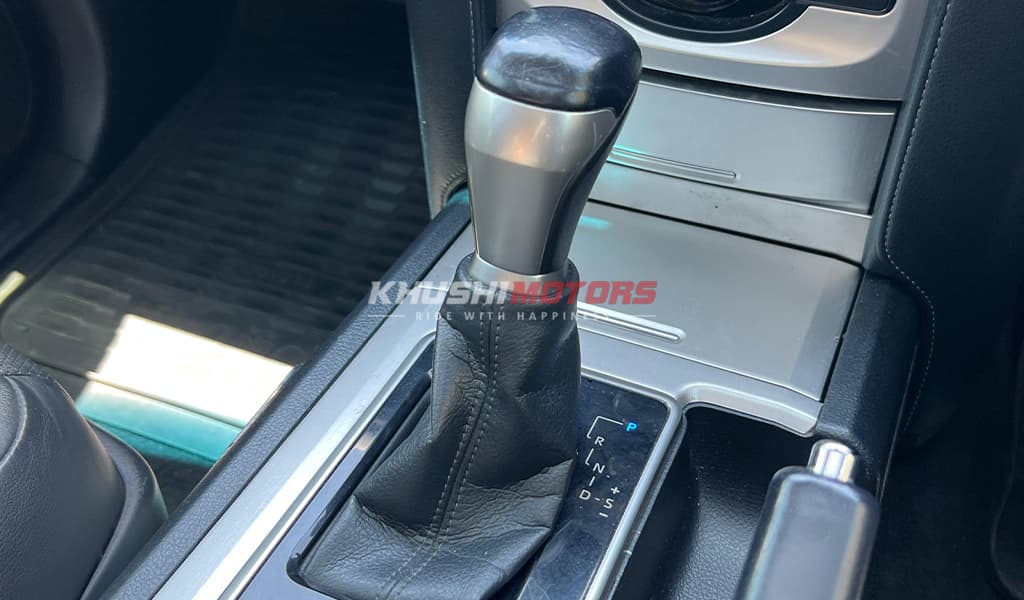 2018 Toyota Land Cruiser Prado image-14