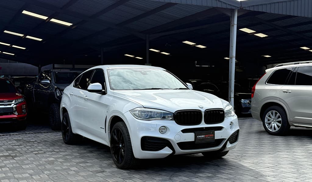 2018 Bmw X6 M image-1