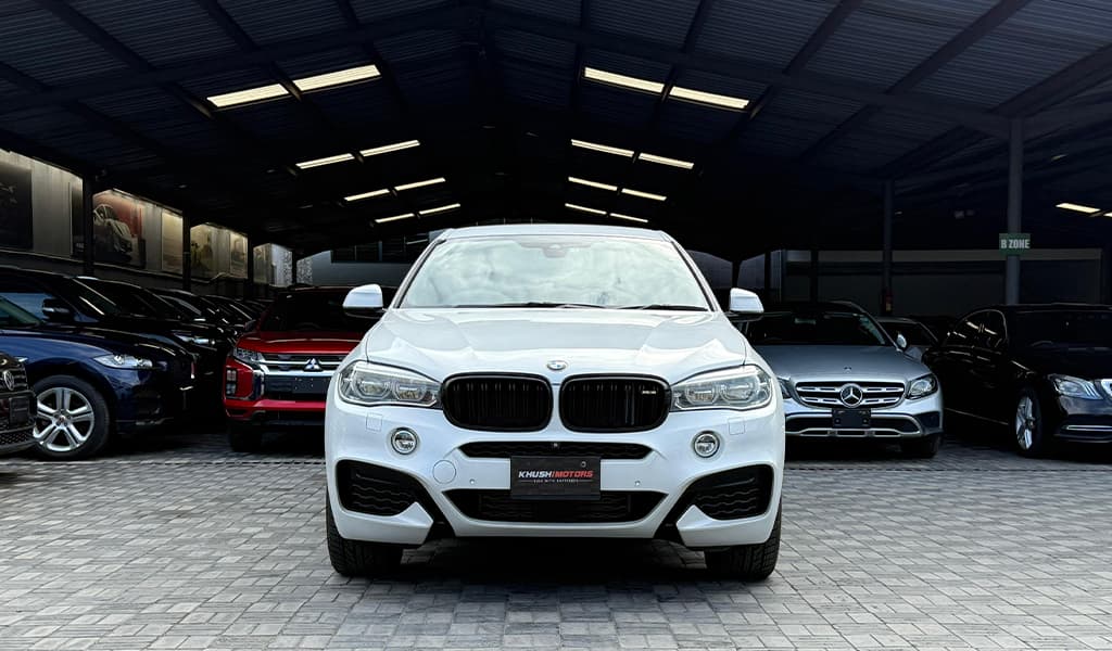 2018 Bmw X6 M image-2