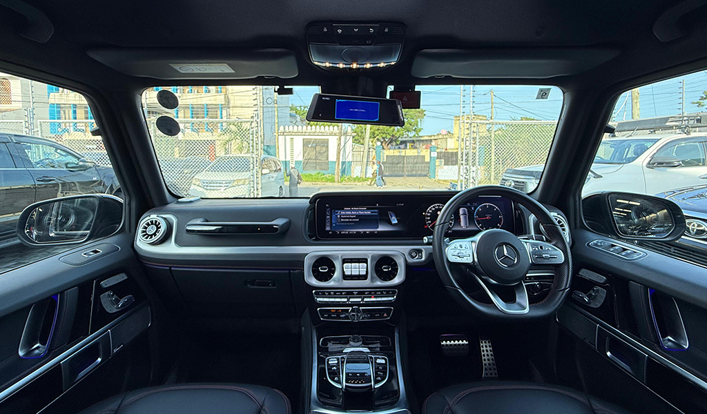 2018 Mercedes-Benz G350d image-8
