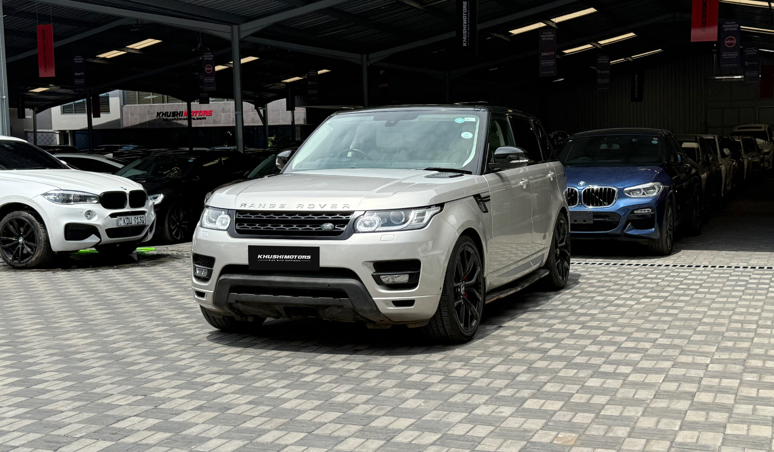 2015 Land Rover Range Rover Sport image-3