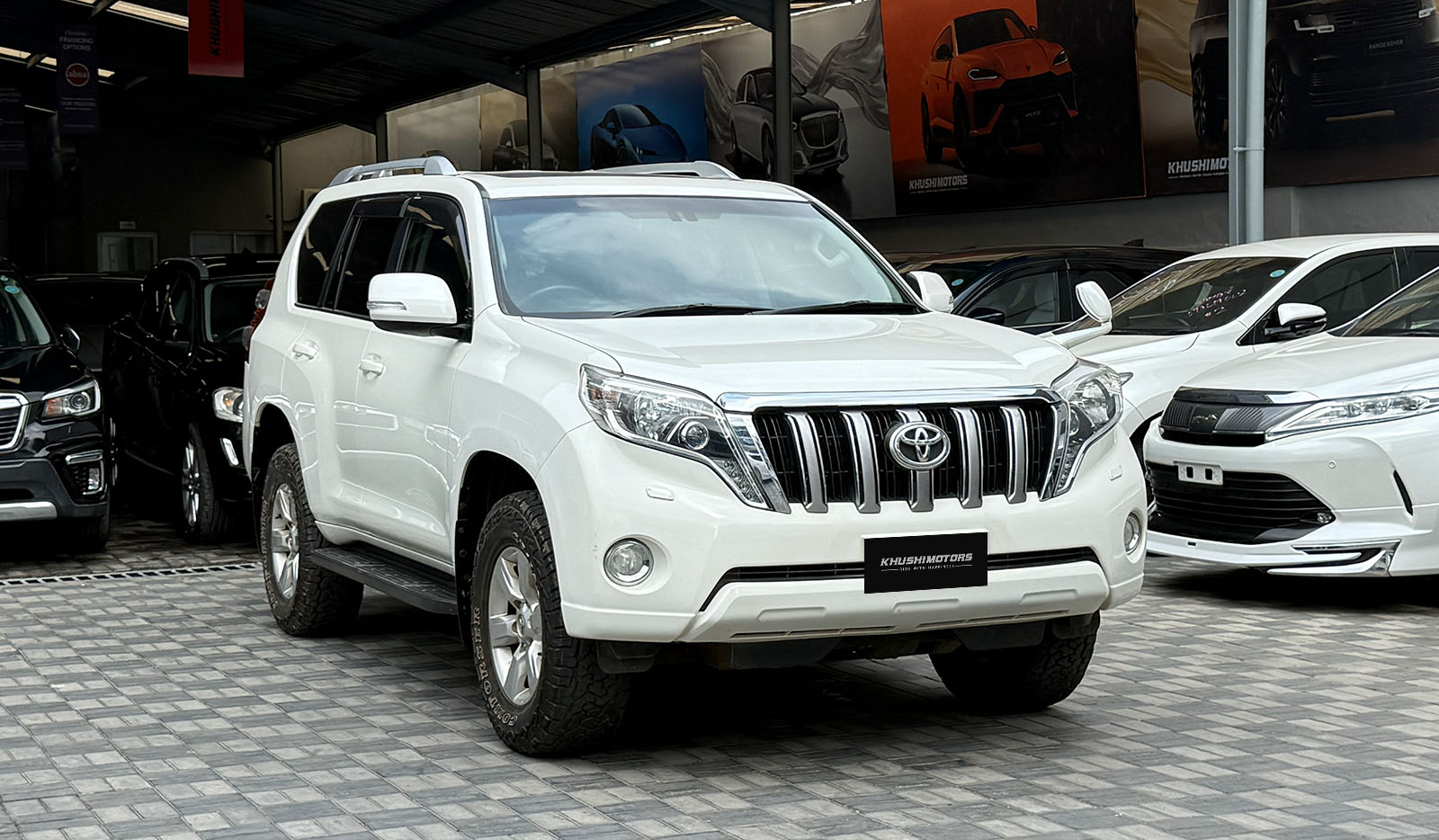 2015 Toyota Land Cruiser Prado image-1