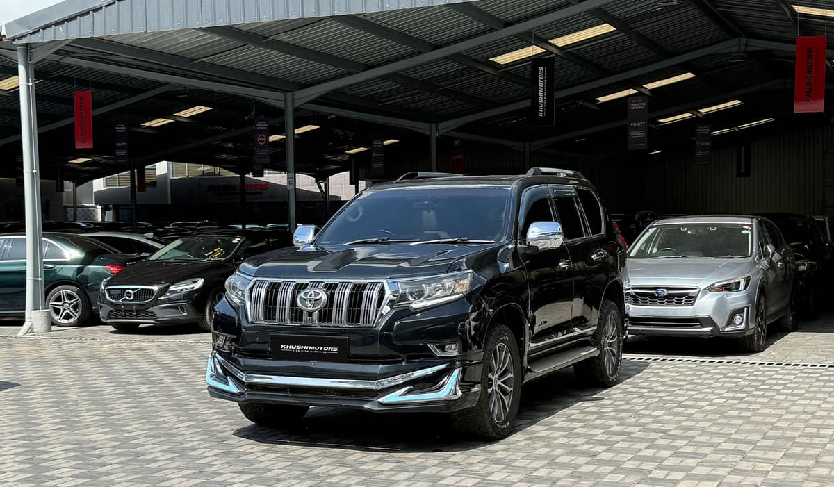 2013 Toyota Land Cruiser Prado image-3