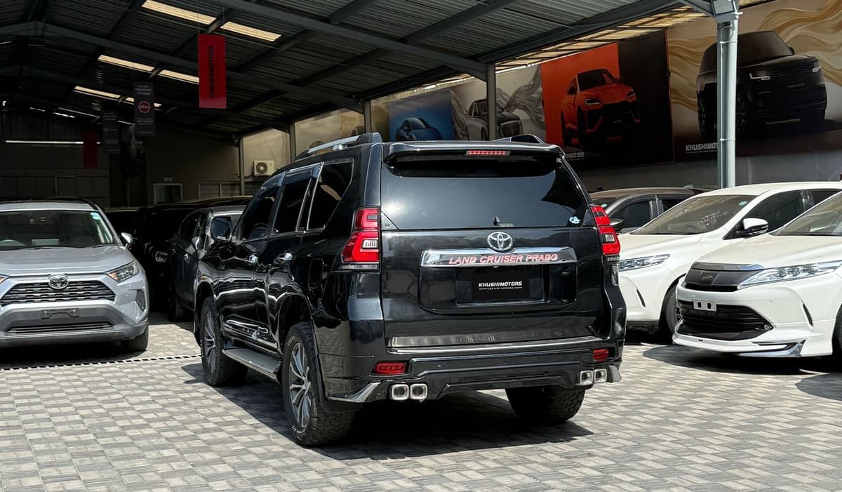 2013 Toyota Land Cruiser Prado image-4