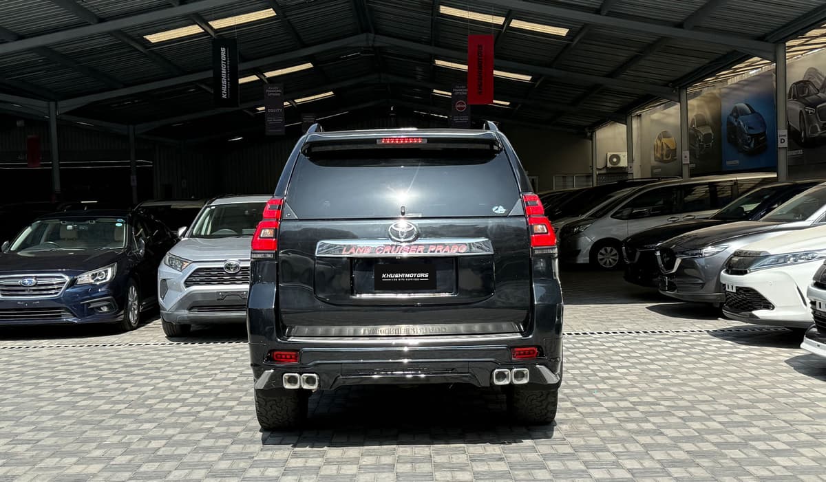 2013 Toyota Land Cruiser Prado image-5