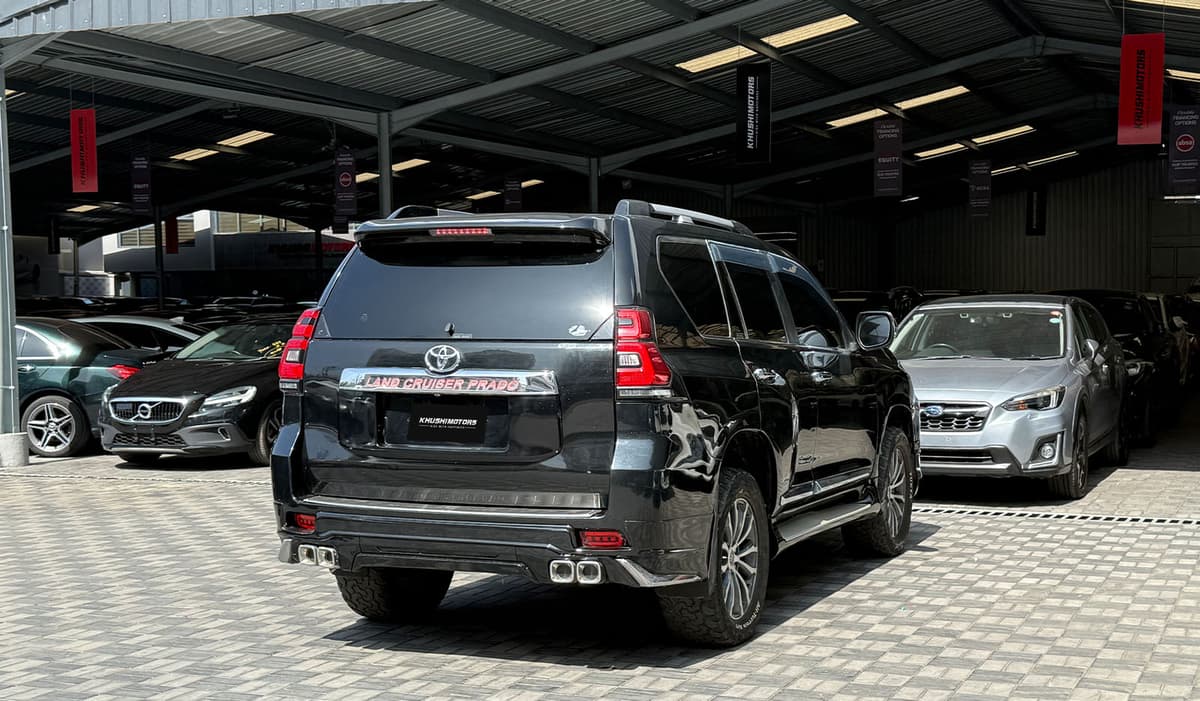 2013 Toyota Land Cruiser Prado image-6