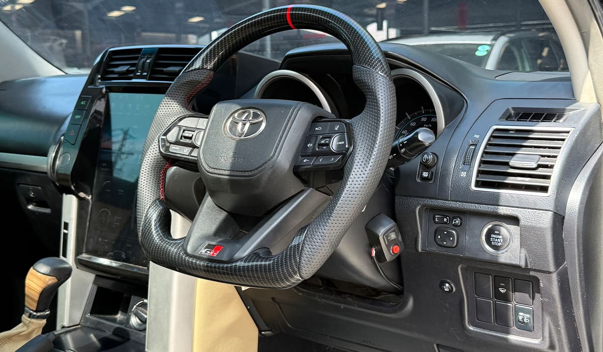 2013 Toyota Land Cruiser Prado image-8