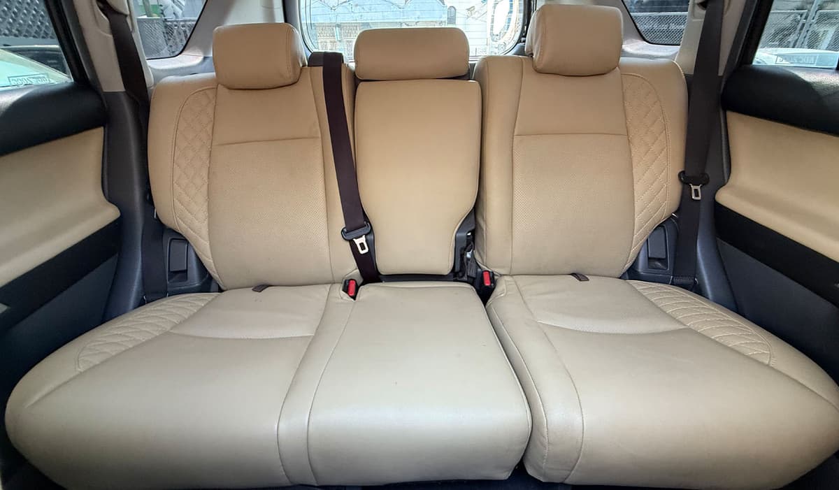2013 Toyota Land Cruiser Prado image-10