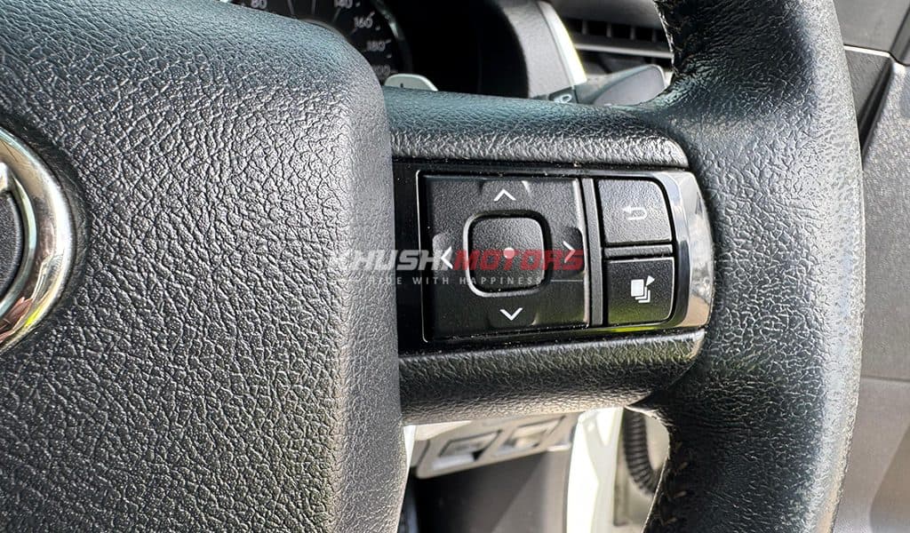 2017 Toyota Fortuner image-4