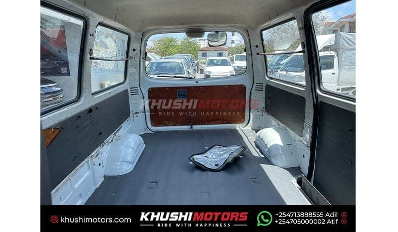 2012 Mazda Bongo image-9