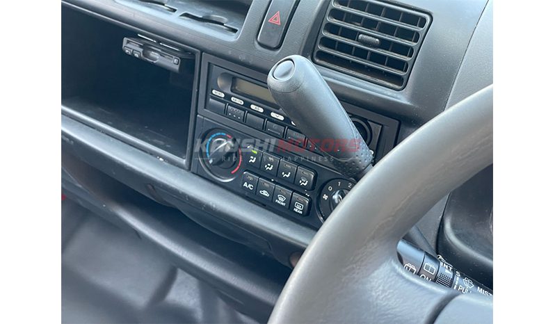 2014 Mazda Bongo image-9