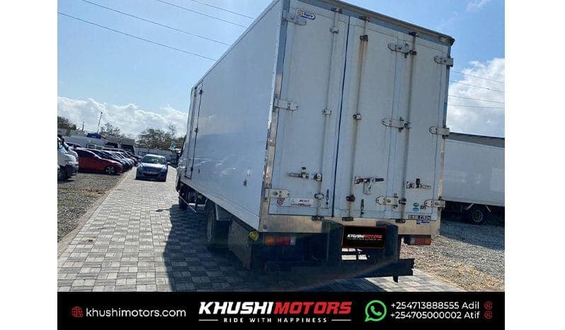 2014 Mitsubishi Fuso image-4