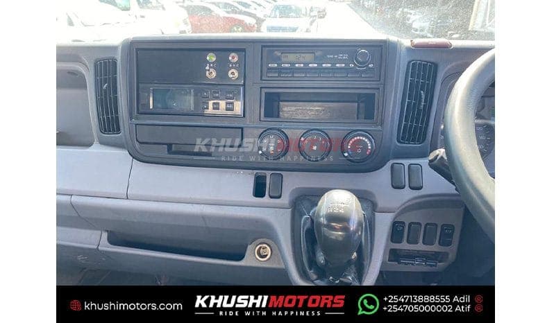 2014 Mitsubishi Fuso image-12