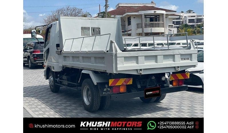 2014 Mitsubishi Fuso image-16