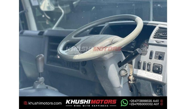 2014 Mitsubishi Fuso image-17